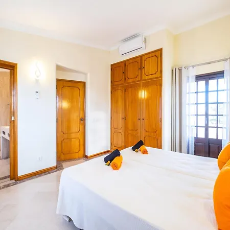 Holiday Home In Albufeira Near Castelo Beach Albufeira