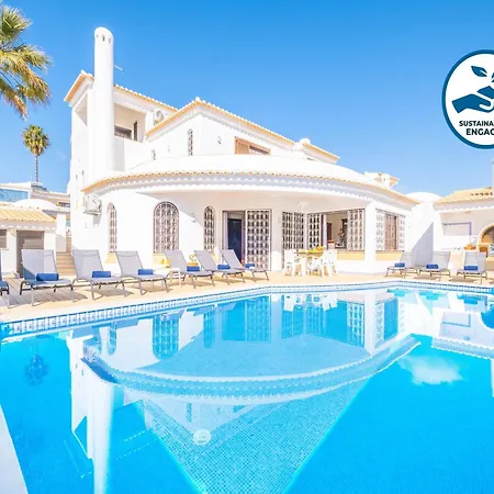 Holiday Home In Albufeira Near Castelo Beach *